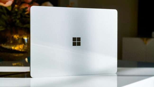 Microsoft представила радужный отчёт о Windows Arm, но основную проблему &laquo;замела под ковёр&raquo;