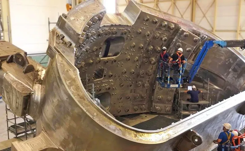 Последняя часть 8500-тонного пазла: термоядерный реактор ITER получил девятый сектор плазменной камеры