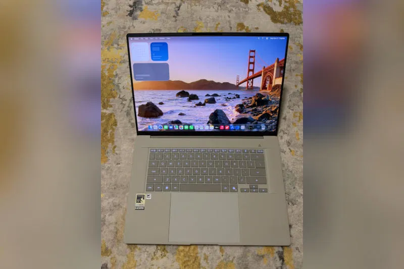 Хакинтош вернулся: macOS 27 запустили на ПК с чипом Snapdragon &mdash; но пользоваться ноутбуком почти невозможно